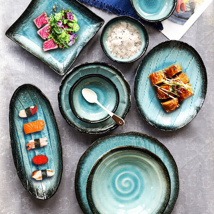 Assiette Bleue à Deux Anses
