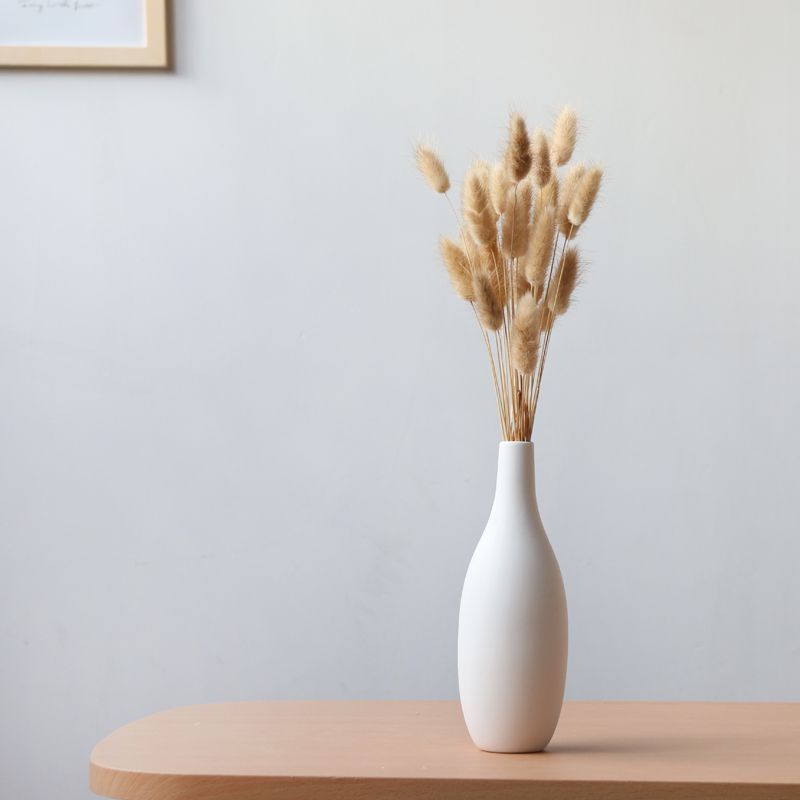 Vase en céramique blanche finition mate