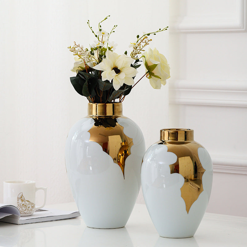 Vases décoratifs en porcelaine blanche et dorée, décoration élégante Maison Gloow