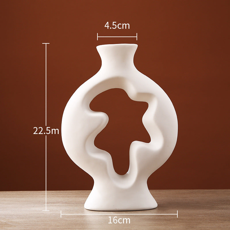 Vase sculptural en céramique blanche design moderne Maison Gloow