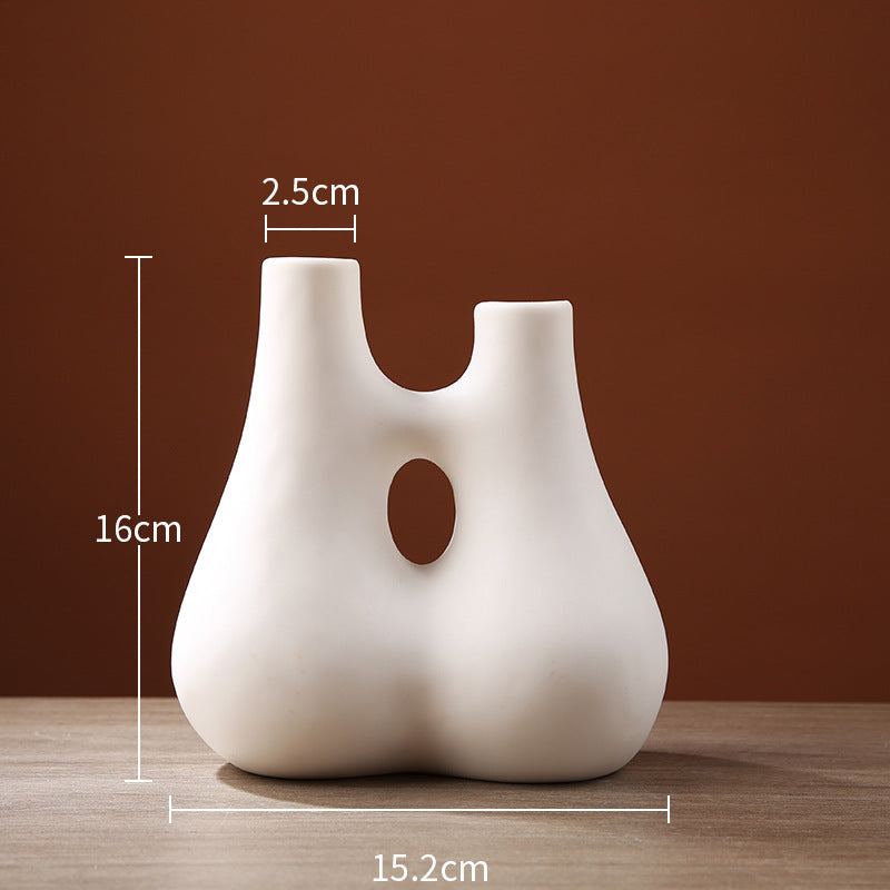 Vase sculptural en céramique blanche design moderne Maison Gloow