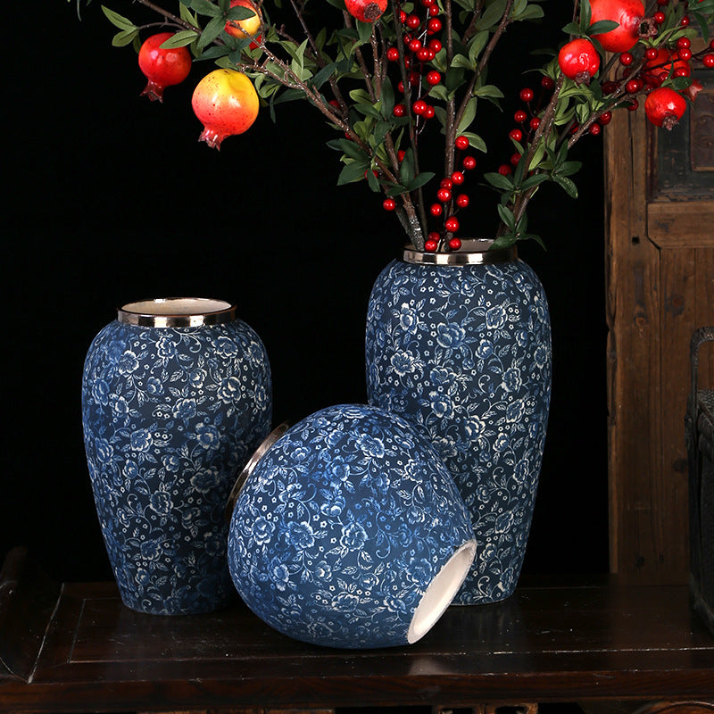 Vase en céramique décorative motifs floraux bleus Maison Gloow