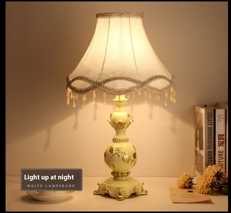 Lampe "Reine d’Antan"