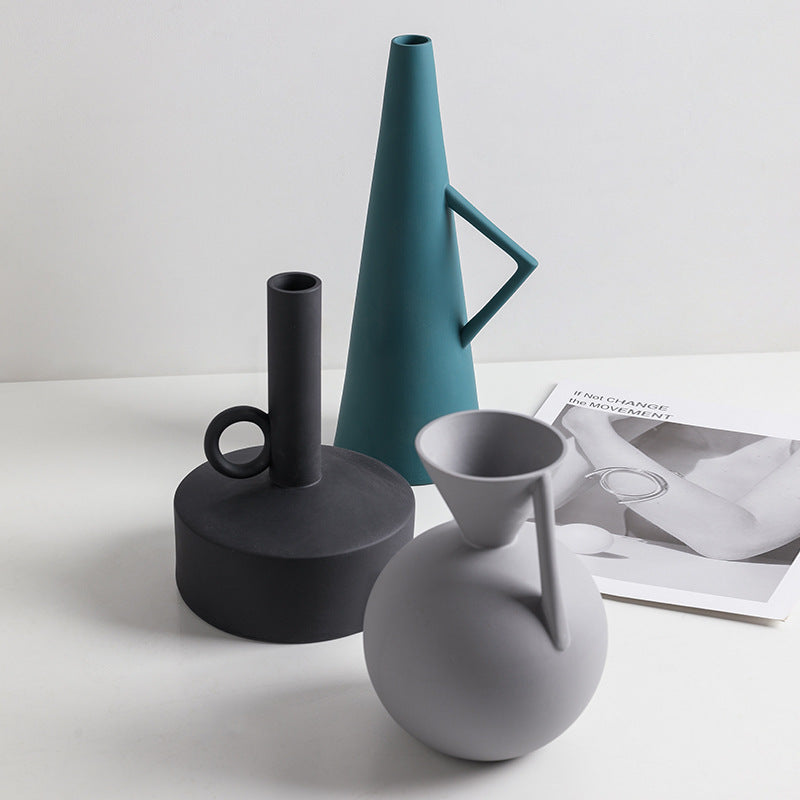 Vase Décoratif en Céramique – Élégance Scandinave