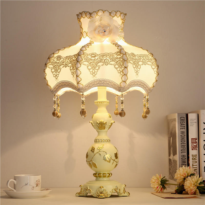 Lampe "Reine d’Antan"